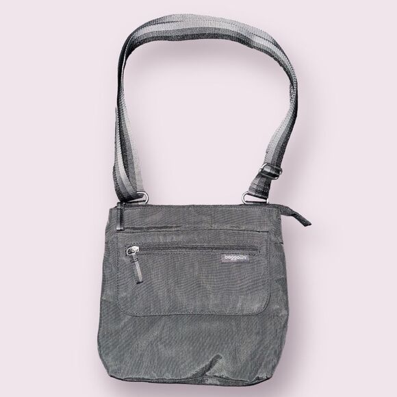 BAGGALLINI Gray Fine Line Top Zip Flap Adjustable‎ Nylon Crossbody Purse - Picture 1 of 9